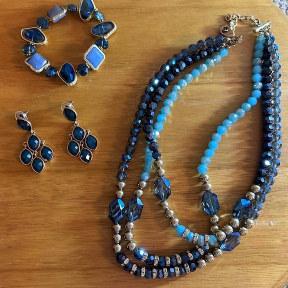 Blue Beaded Jewelry Set